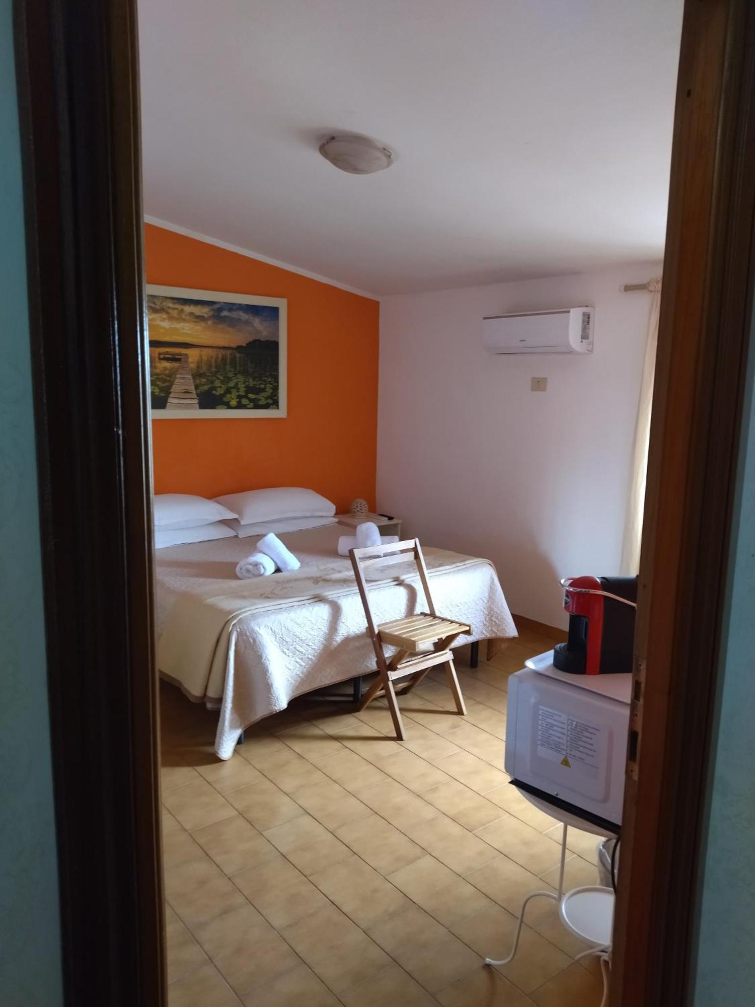B&B La Pace Ardea Exteriör bild